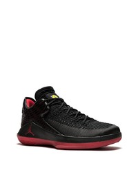 Chaussures de sport noires Jordan