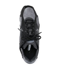 Chaussures de sport noires Nike