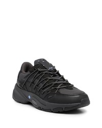 Chaussures de sport noires McQ