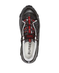 Chaussures de sport noires Burberry