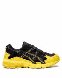 Chaussures de sport noires Asics