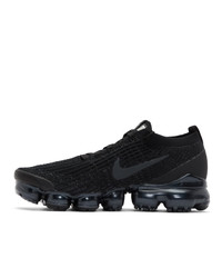 Chaussures de sport noires Nike