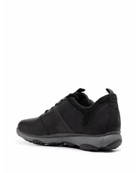 Chaussures de sport noires Geox