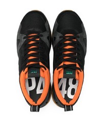 Chaussures de sport noires P448