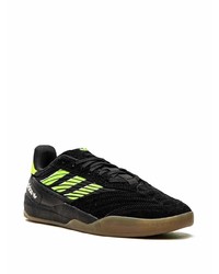 Chaussures de sport noires adidas