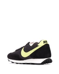 Chaussures de sport noires Nike