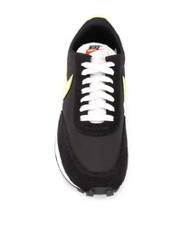 Chaussures de sport noires Nike