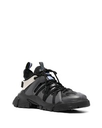 Chaussures de sport noires McQ