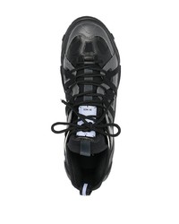 Chaussures de sport noires McQ