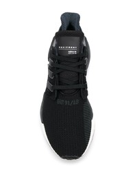 Chaussures de sport noires adidas