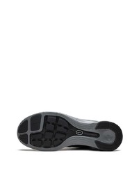 Chaussures de sport noires Nike