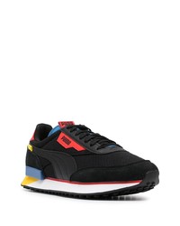 Chaussures de sport noires Puma