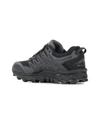 Chaussures de sport noires Asics