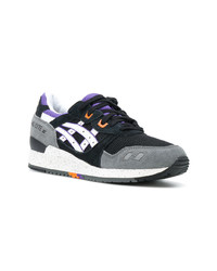 Chaussures de sport noires Asics