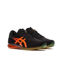 Chaussures de sport noires Asics