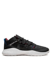 Chaussures de sport noires Jordan