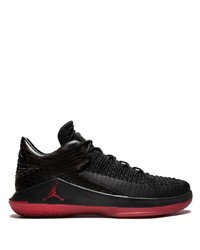 Chaussures de sport noires Jordan