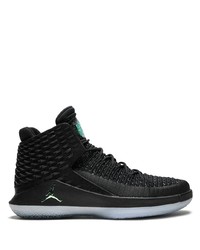 Chaussures de sport noires Jordan