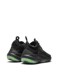 Chaussures de sport noires Nike