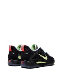 Chaussures de sport noires Nike