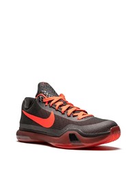 Chaussures de sport noires Nike