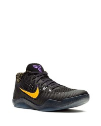 Chaussures de sport noires Nike