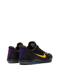 Chaussures de sport noires Nike