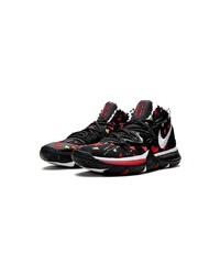 Chaussures de sport noires Nike