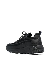 Chaussures de sport noires McQ