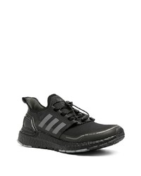 Chaussures de sport noires adidas