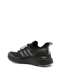 Chaussures de sport noires adidas