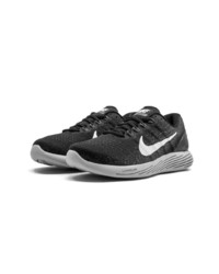 Chaussures de sport noires Nike