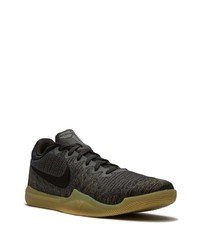 Chaussures de sport noires Nike