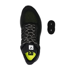 Chaussures de sport noires Veja