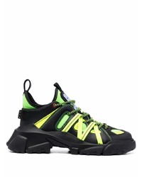 Chaussures de sport noires McQ