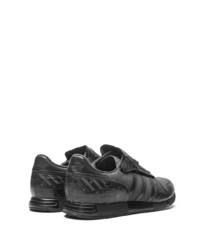 Chaussures de sport noires adidas