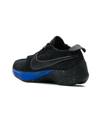 Chaussures de sport noires Nike