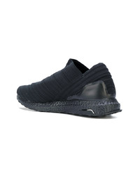 Chaussures de sport noires adidas