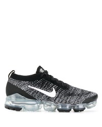 Chaussures de sport noires Nike