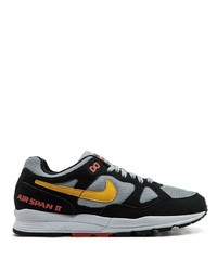 Chaussures de sport noires Nike