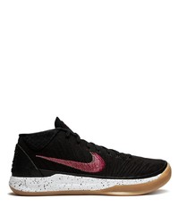 Chaussures de sport noires Nike