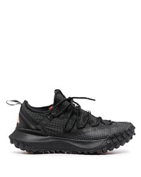 Chaussures de sport noires Nike