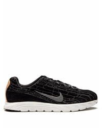 Chaussures de sport noires Nike