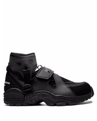 Chaussures de sport noires Nike