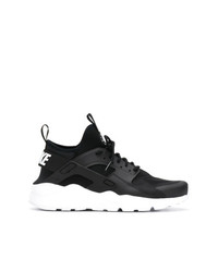 Chaussures de sport noires Nike