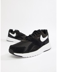 Chaussures de sport noires Nike