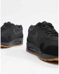 Chaussures de sport noires Nike