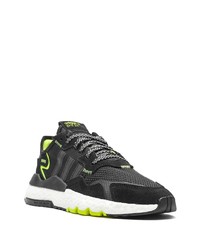 Chaussures de sport noires adidas