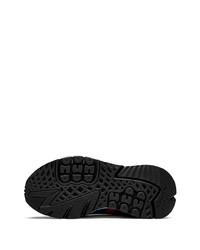 Chaussures de sport noires adidas