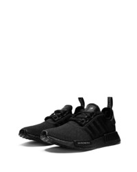 Chaussures de sport noires adidas